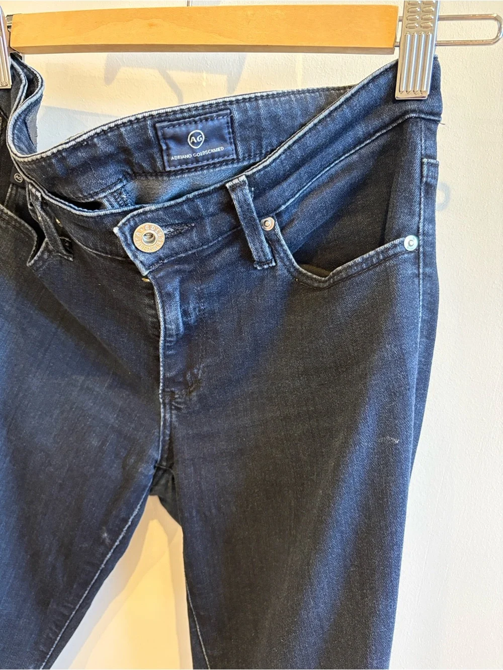 Ag Adriano Goldschmied Women's Dark Indigo Skinny Jeans size 26 - Picture 2 of 9